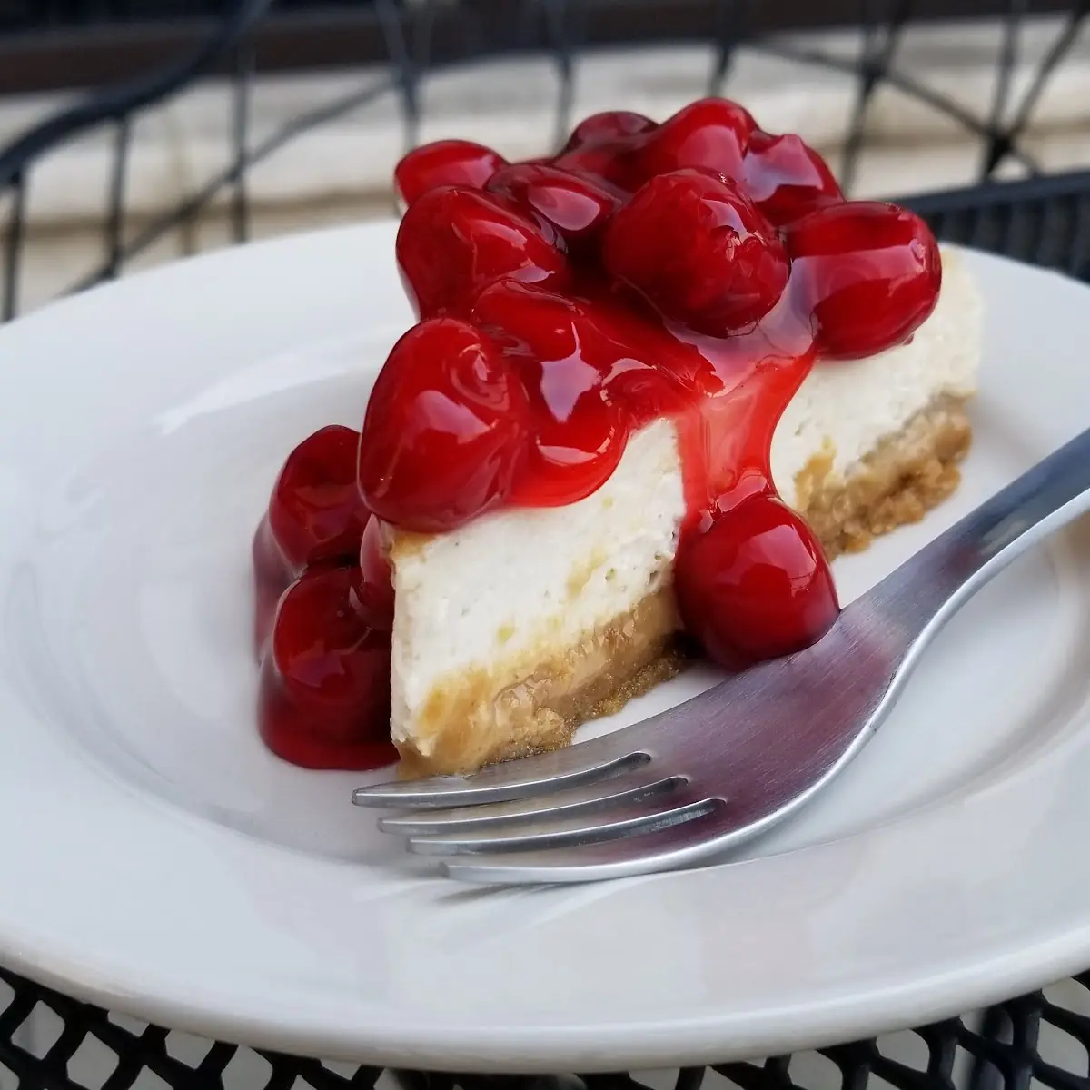 Cherry Cheesecake