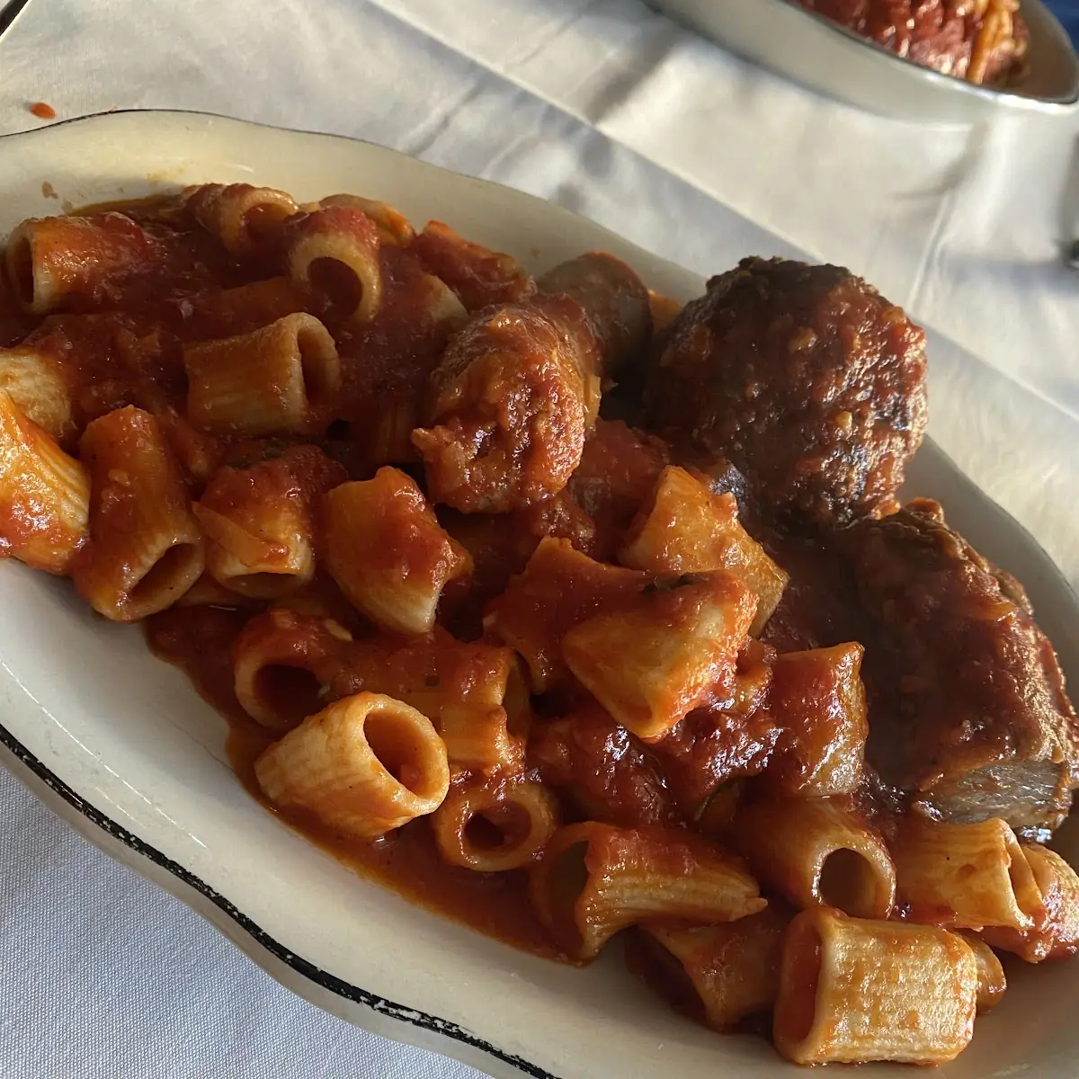 Rigatoni Pasta with Tomato Sauce