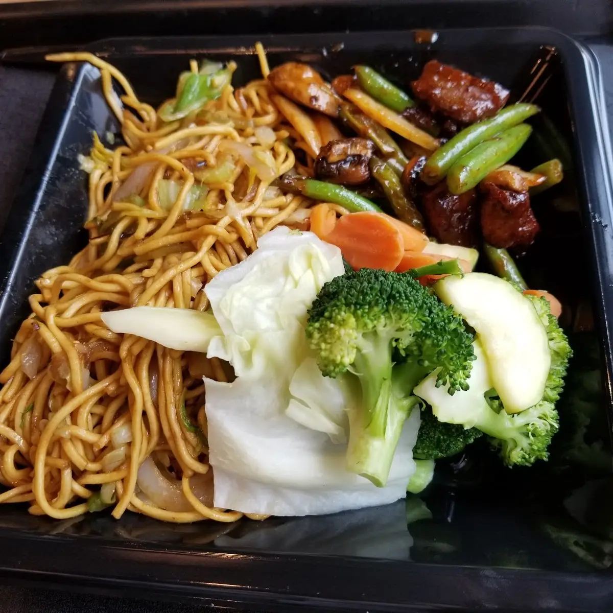 Shanghai Beef with Lo Mein Noodles and Vegetables