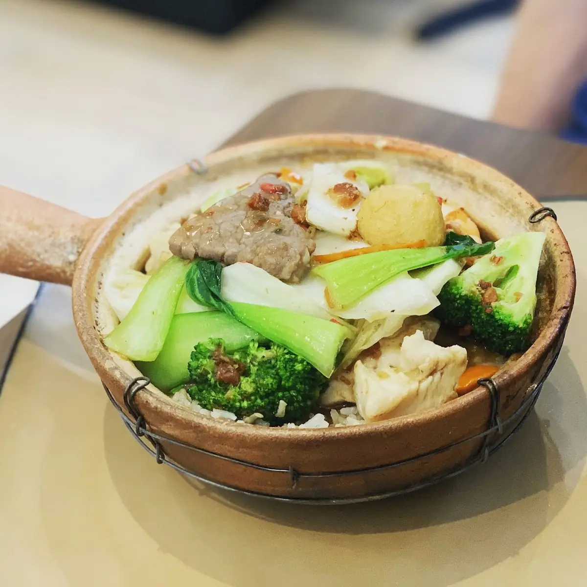 Rice Sizzling Clay Pot Com Tay Cam Thap Cam