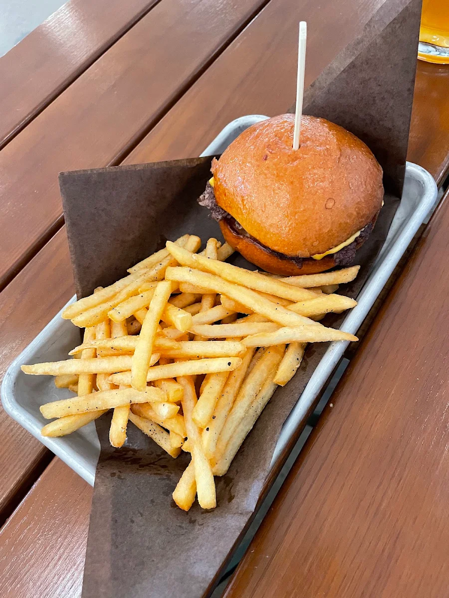 Kids Cheeseburger