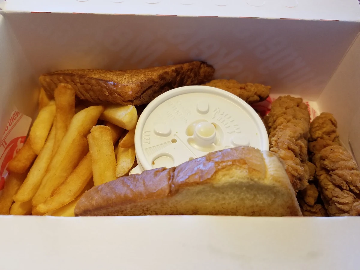 4 Piece Chicken Strip Basket