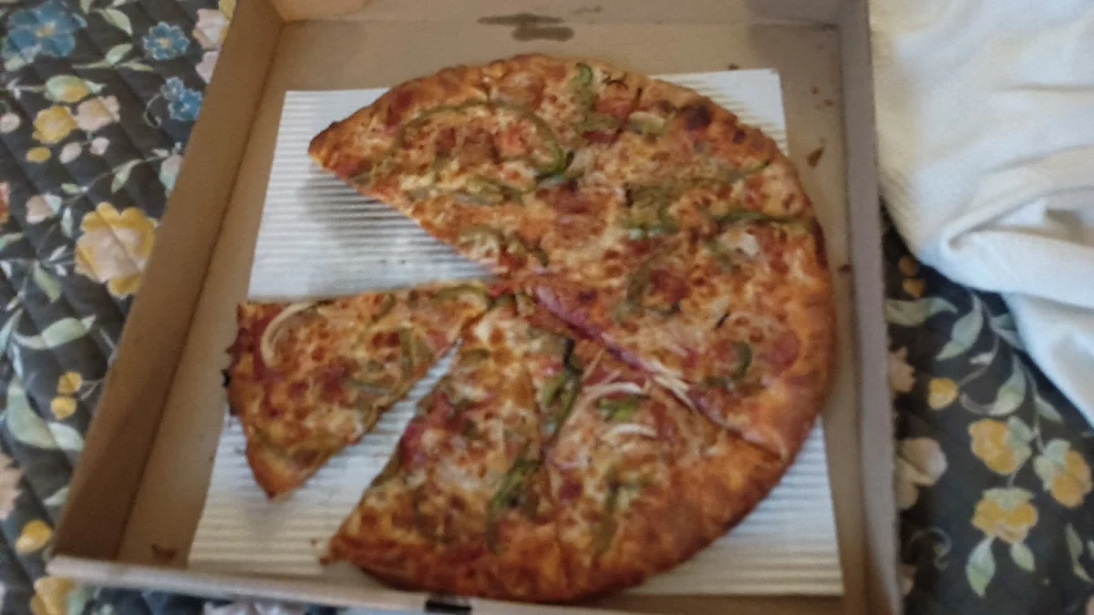 Thin Crust Pepperoni Pepper & Onion