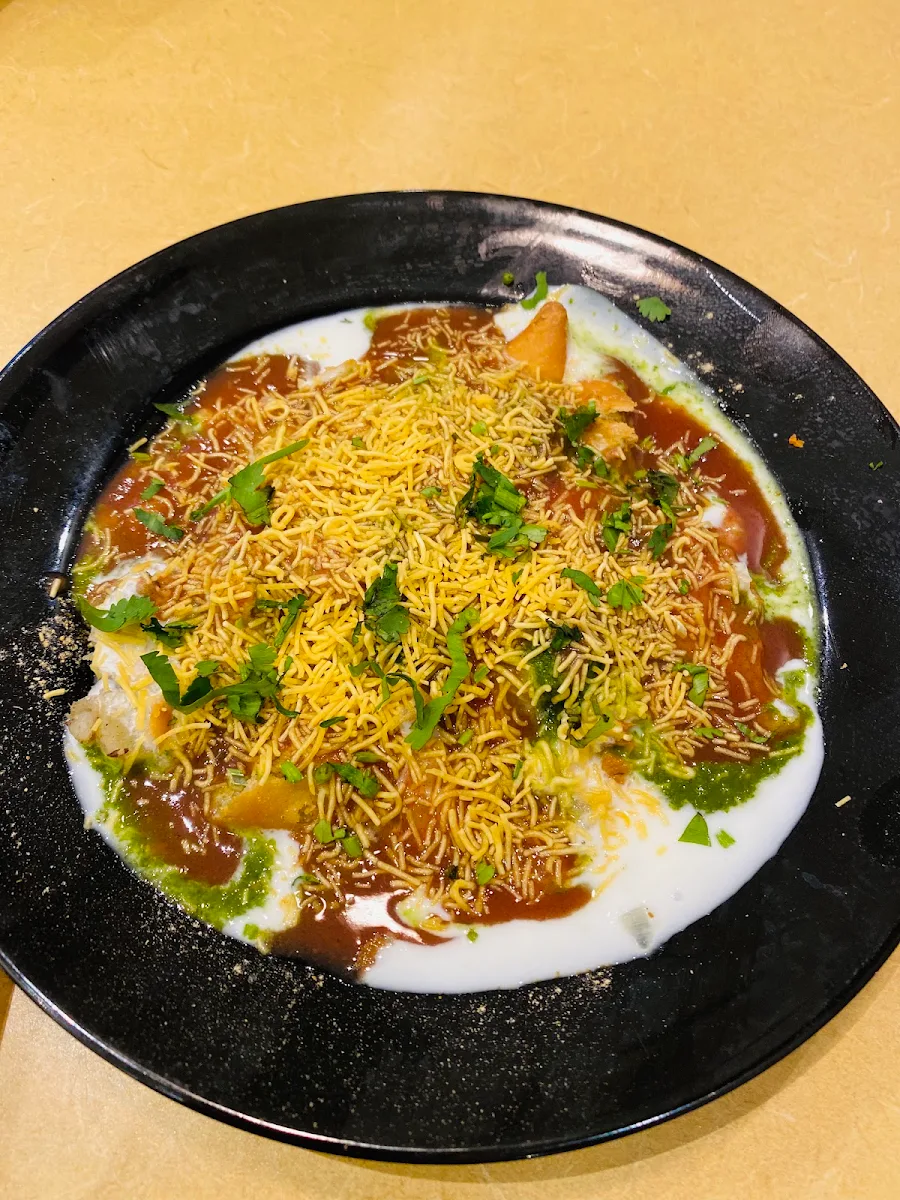 Dahi Batata Puri 7 pcs, Bombay Zone Street Food and Sweets Whitby (Pure Vegetarian)