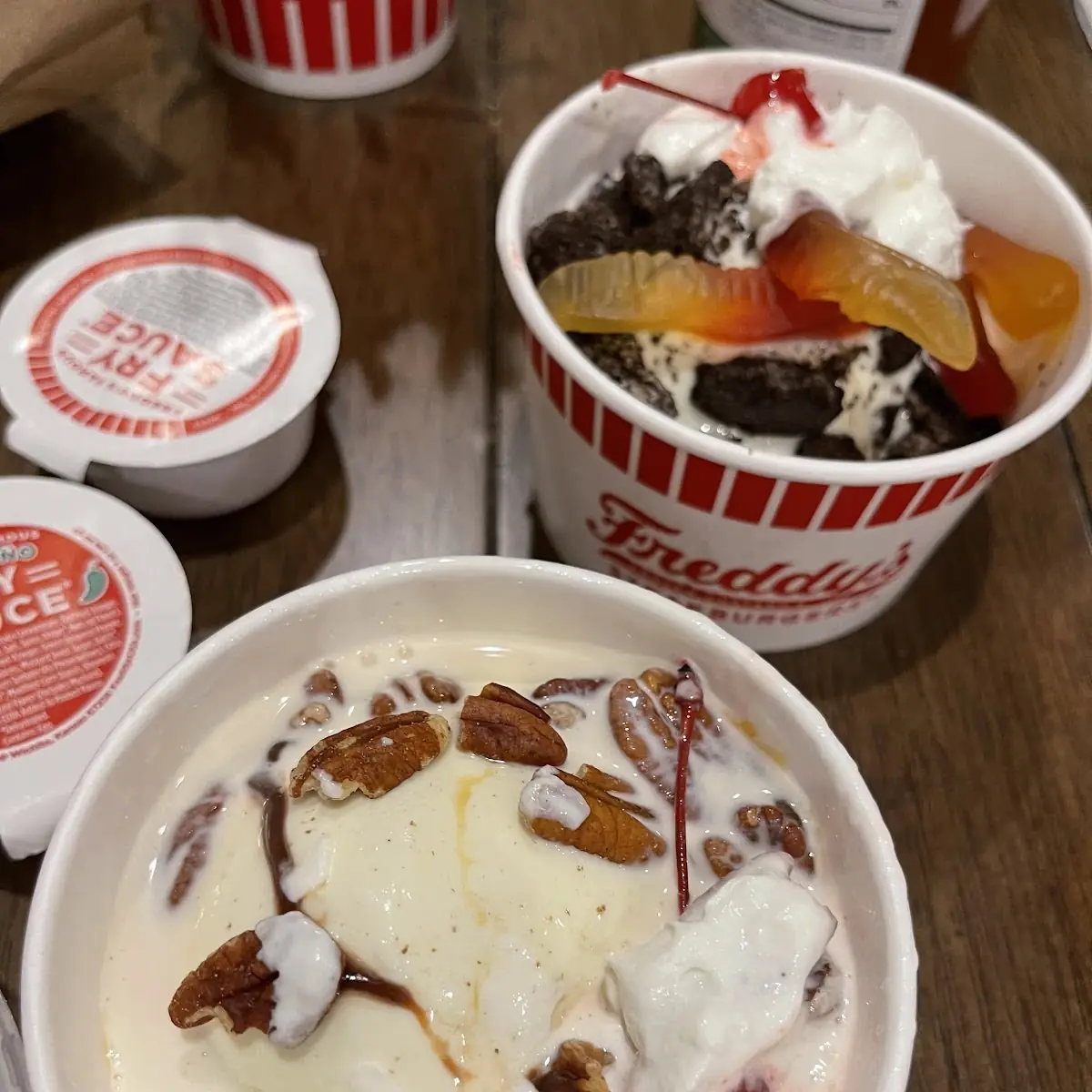 Dirt N Worms Sundae