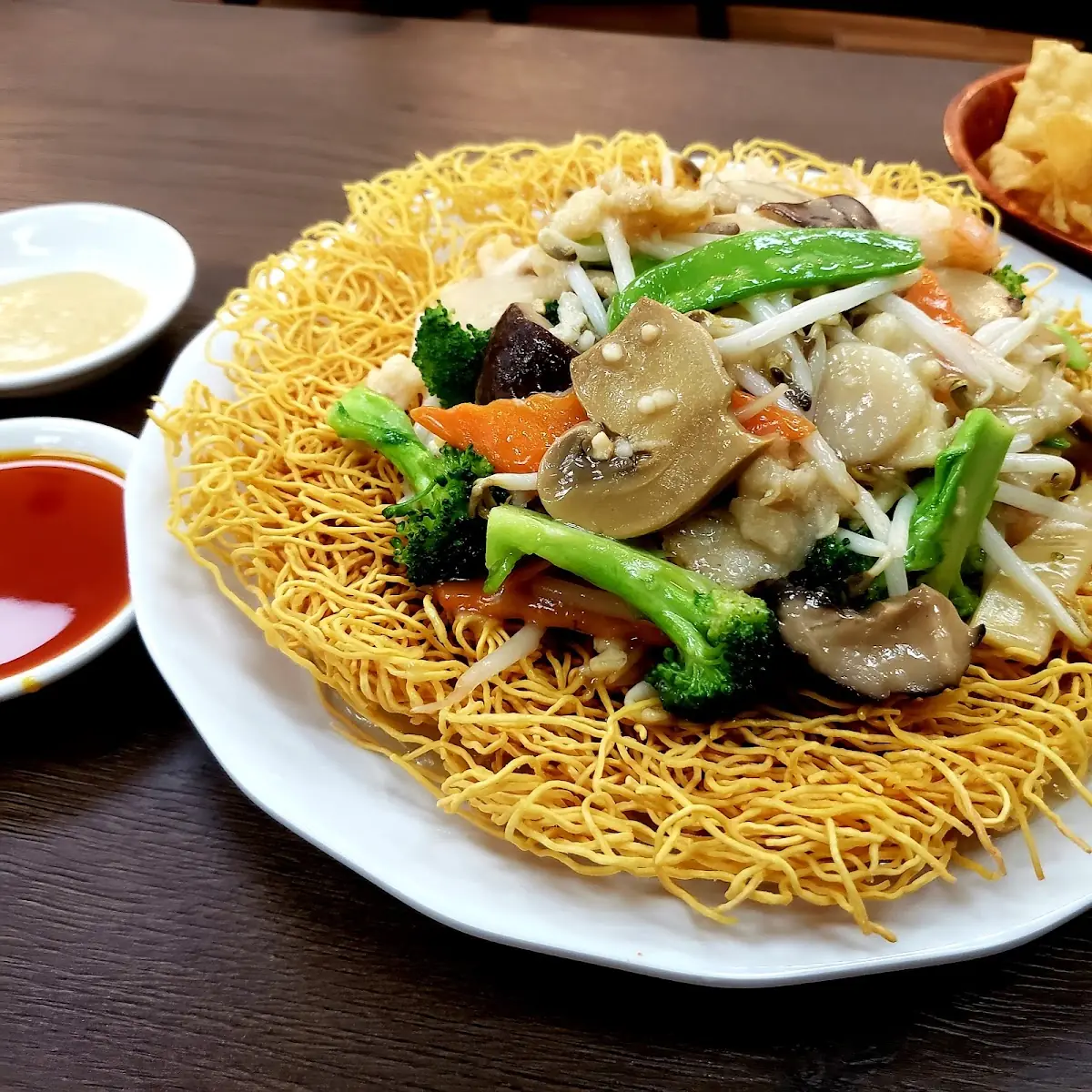 Hong Kong Style Crispy Noodles