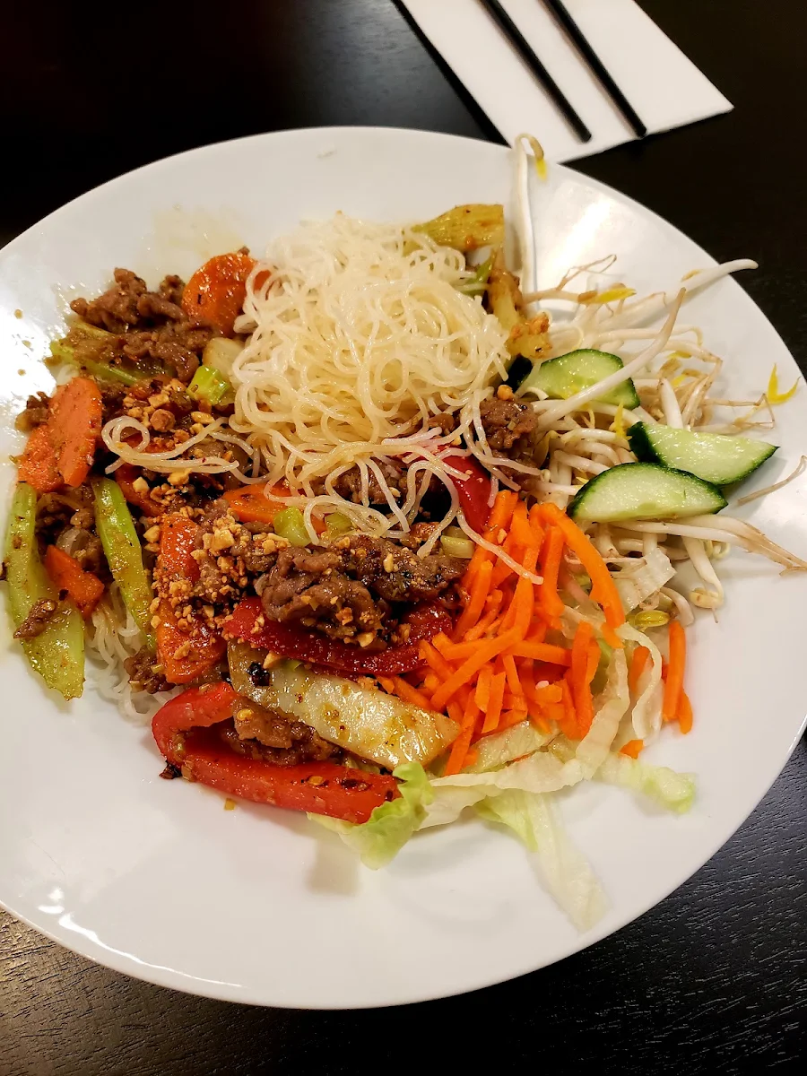 Lemongrass Spicy Beef on Vermicelli