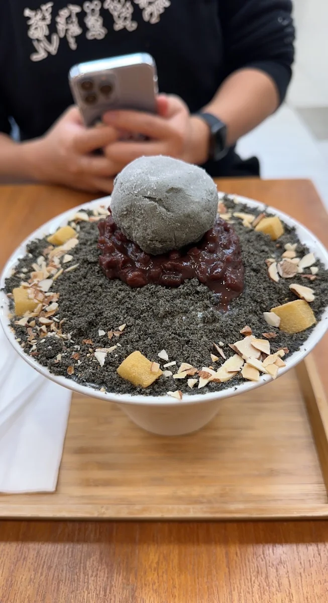 Tiramisu Cake Bingsu