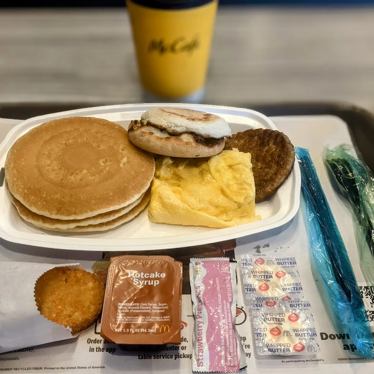 Big Breakfast with Hotcakes