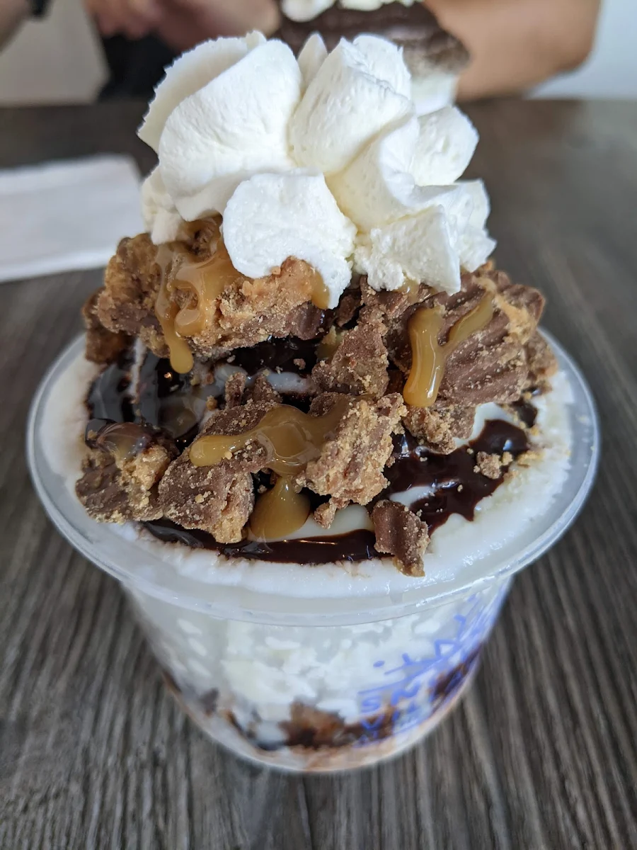 Peanut Butter Cups Bingsoo