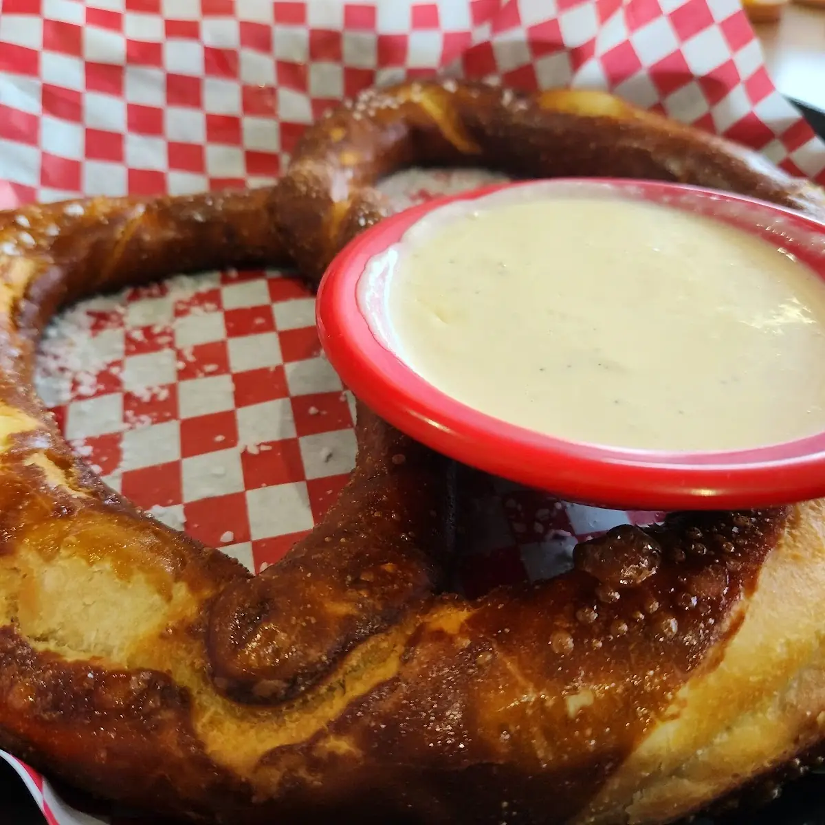 Bavarian Pretzel & Beer Cheese Dip