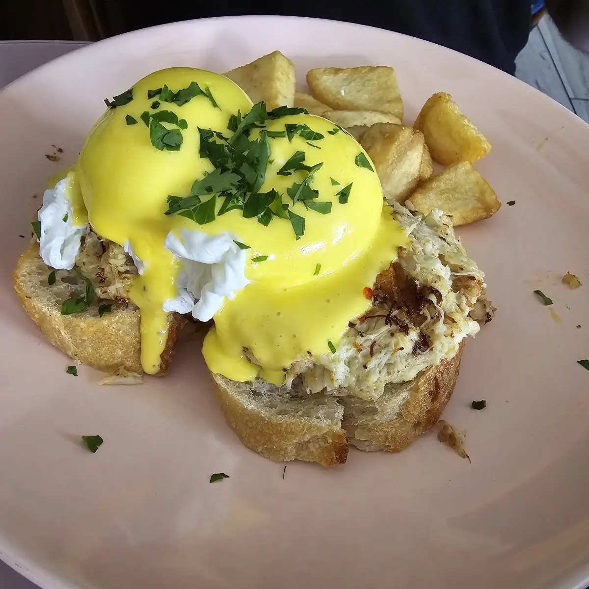 Eggs Benedict with Crab Cakes