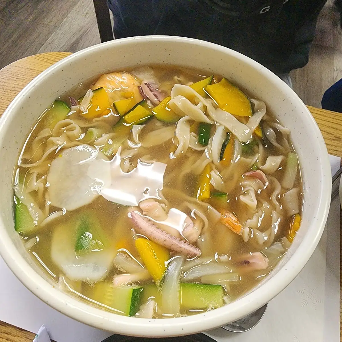 Seafood Kalguksu