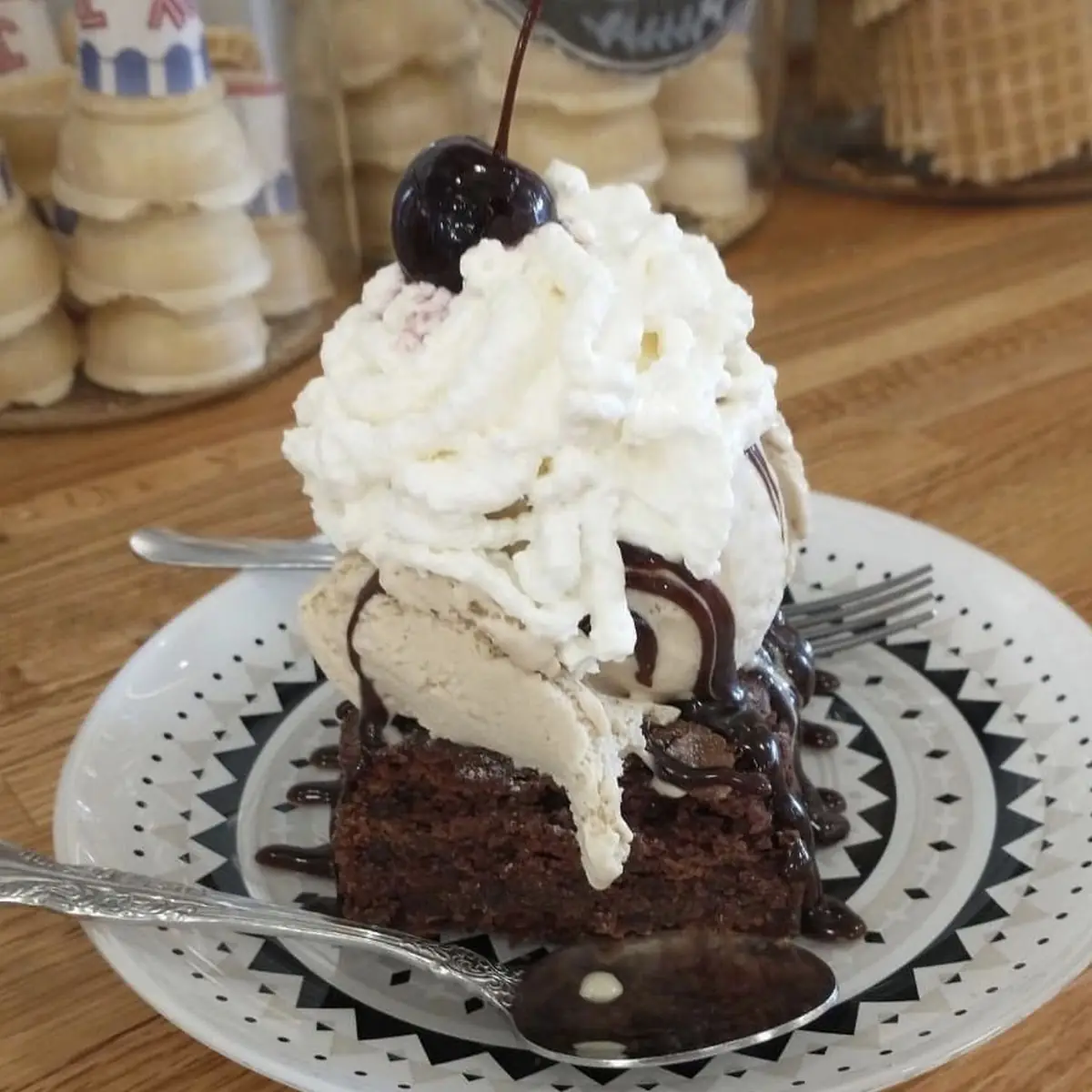 Brownie Sundae