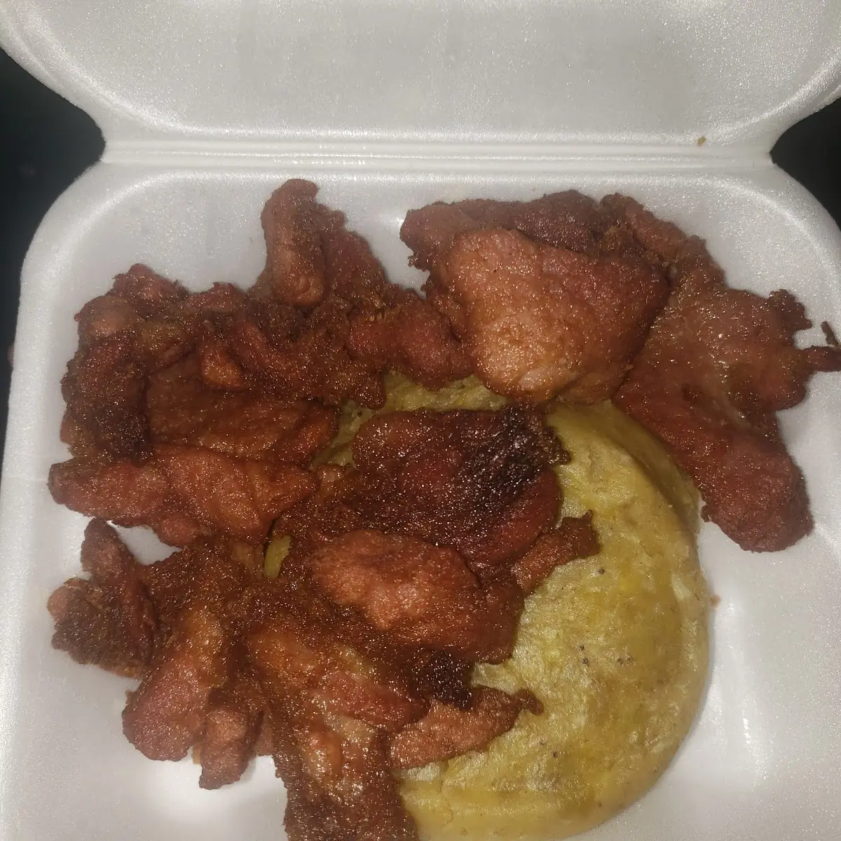 Mofongo Con Carne Frita