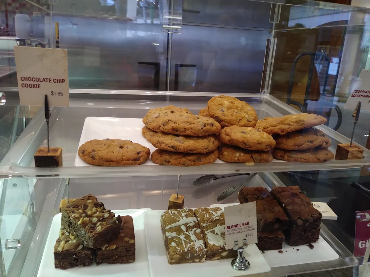 Chocolate Chip Cookie