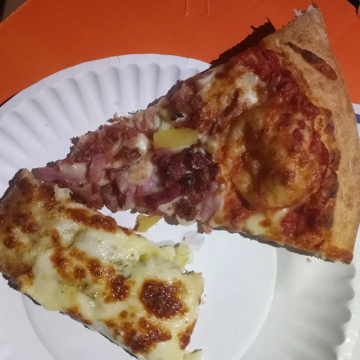 Pizza and Cheese Bread