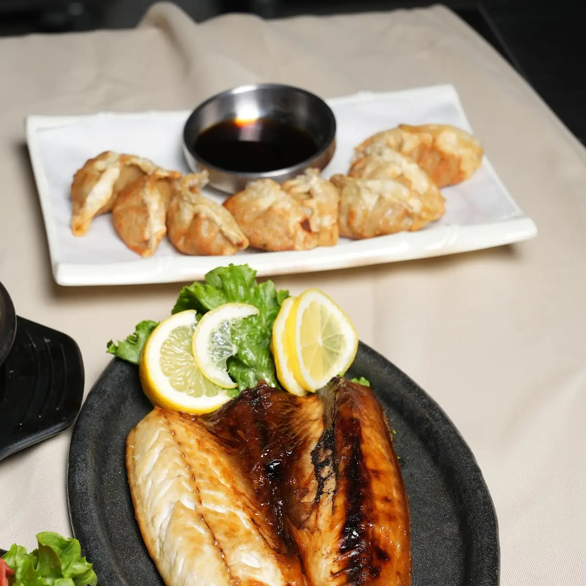 grilled mackerel w rice 고등어구이