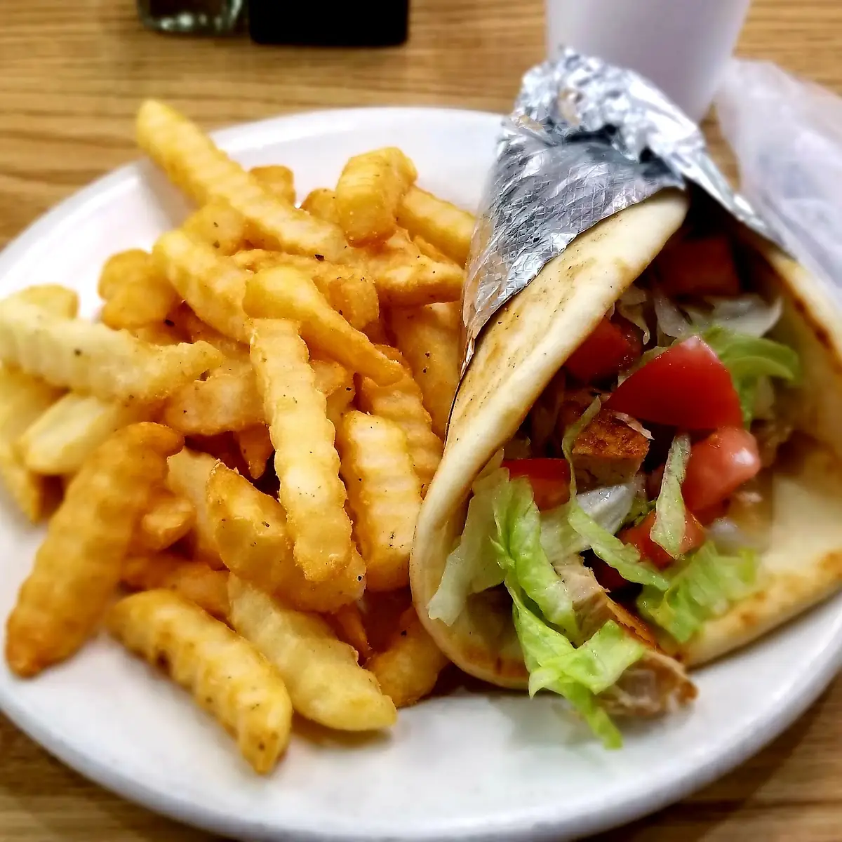 Grilled Chicken Pita Lunch Special