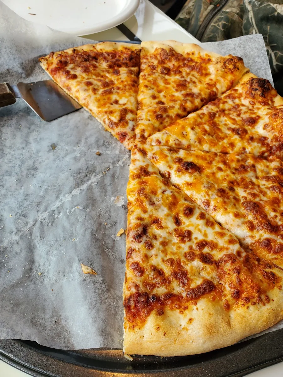 Plain Cheese Pizza, The Meating Room