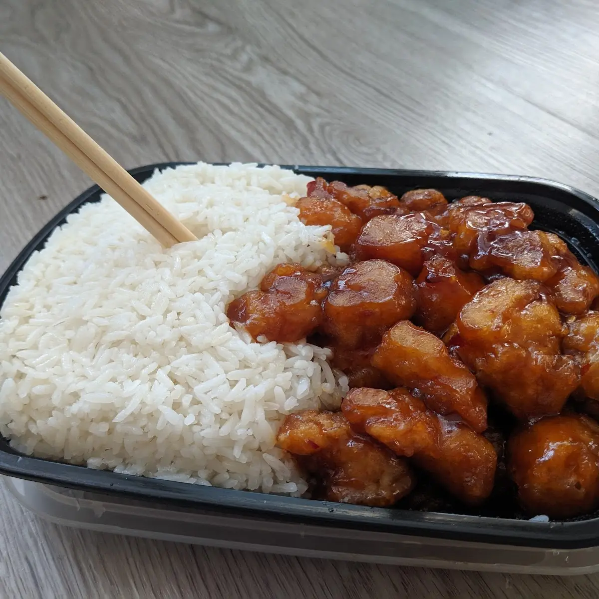 General TSO's Chicken Combo White Rice