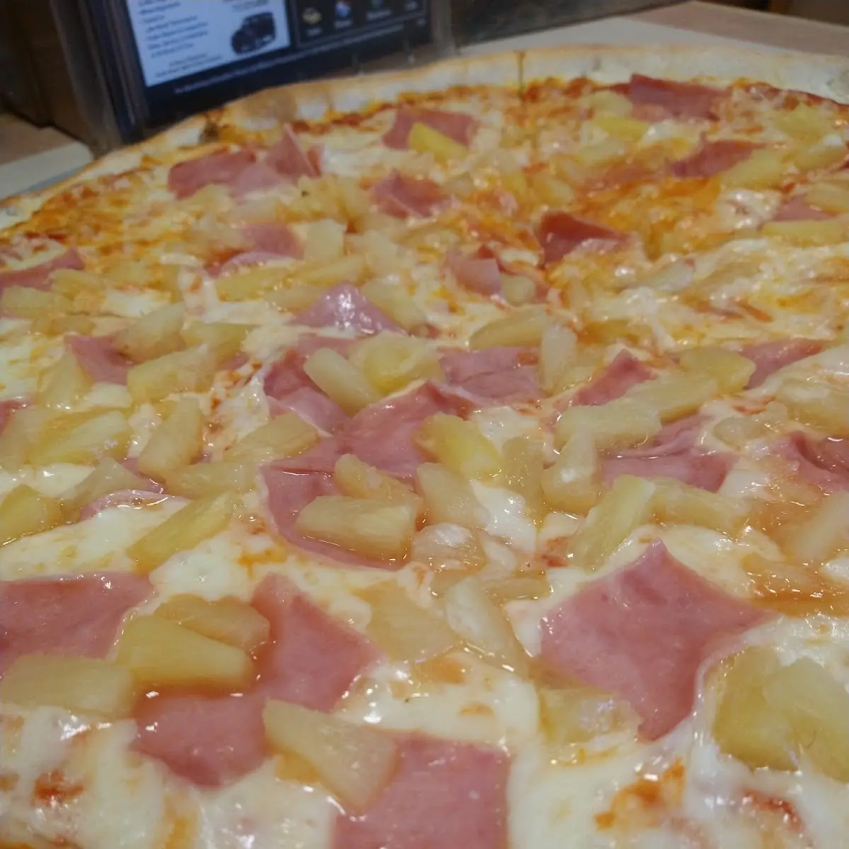 Hawaiian Pizza