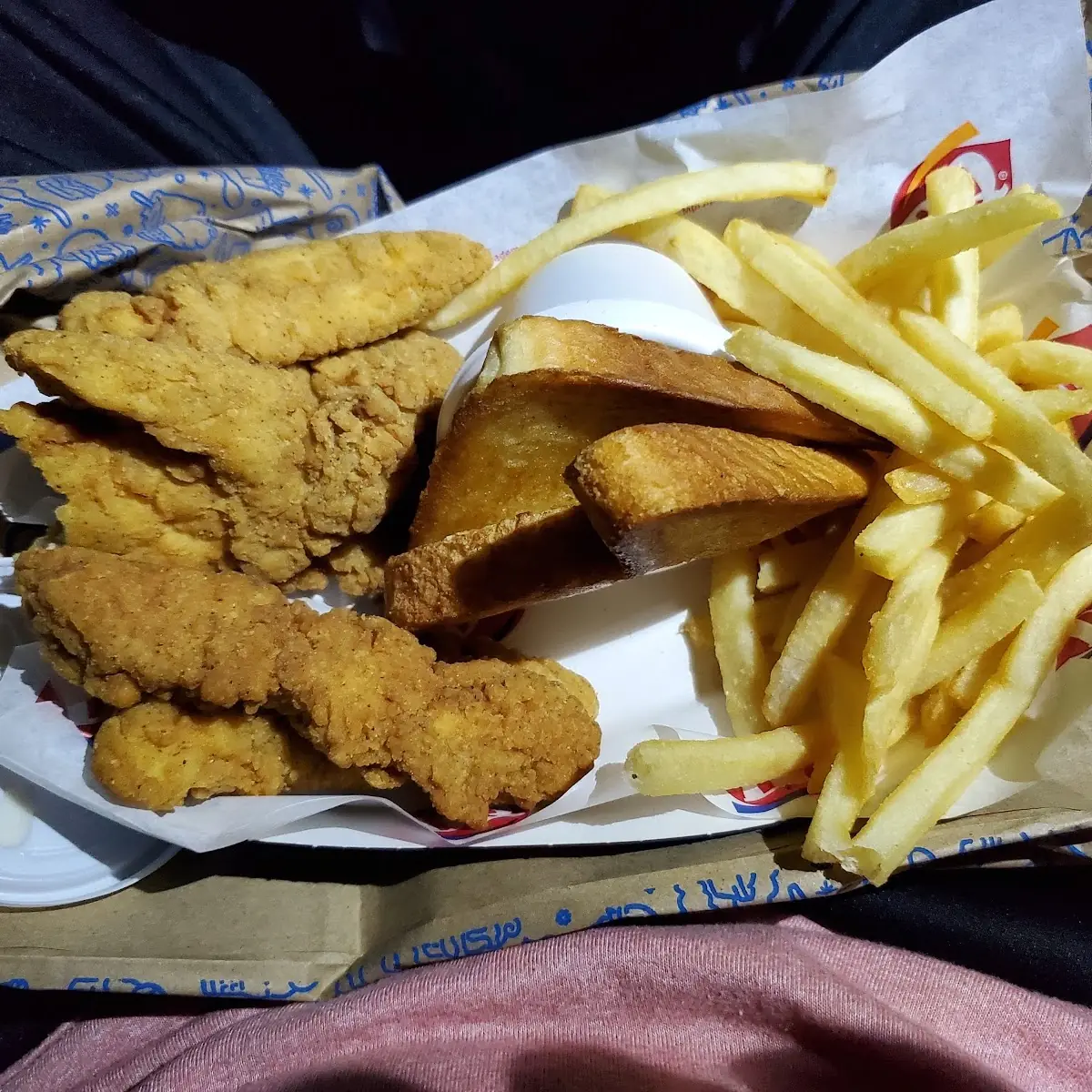 6-PC Chicken Strip Basket