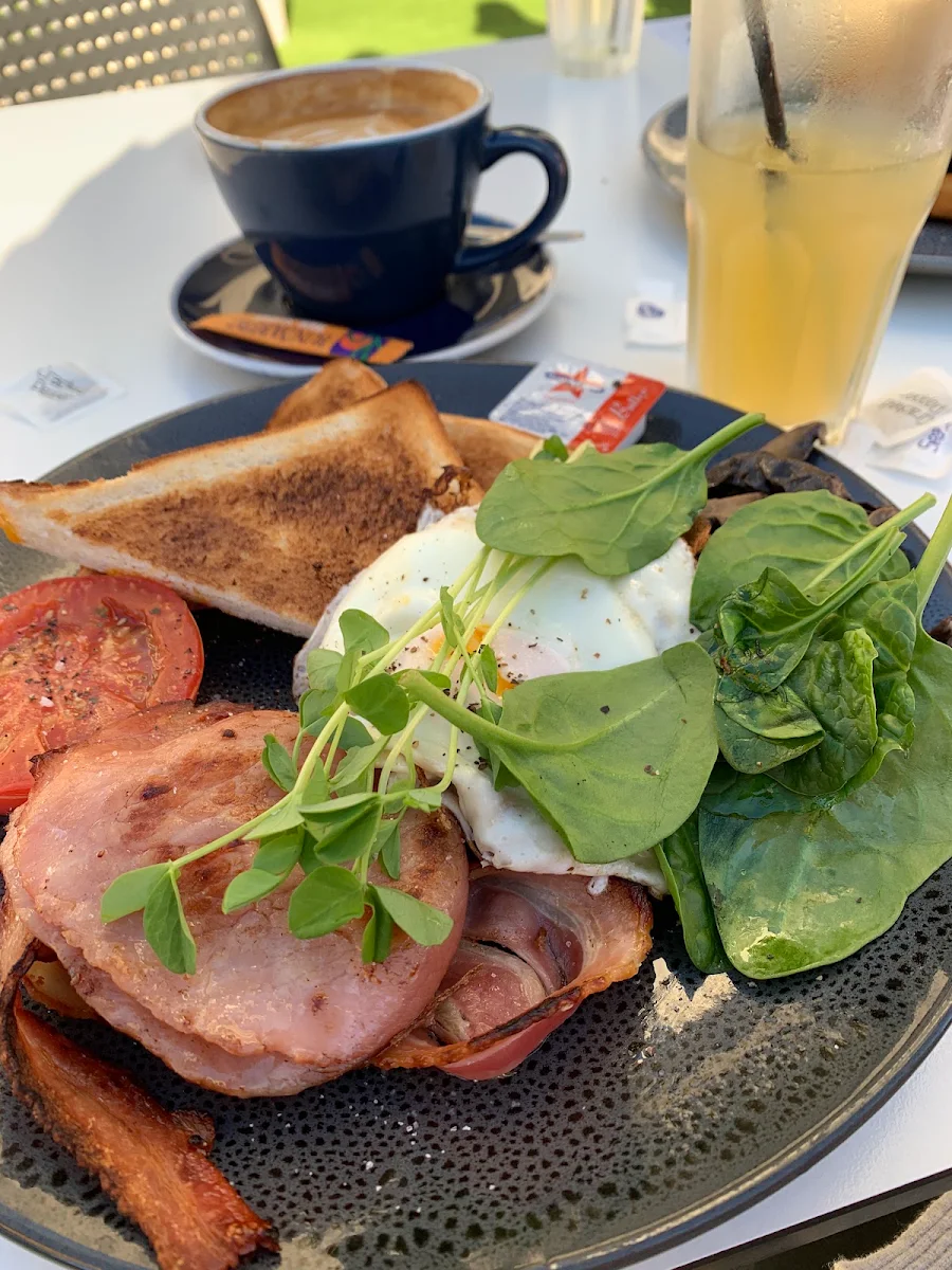 Bacon and Eggs, Surfair Beach Hotel