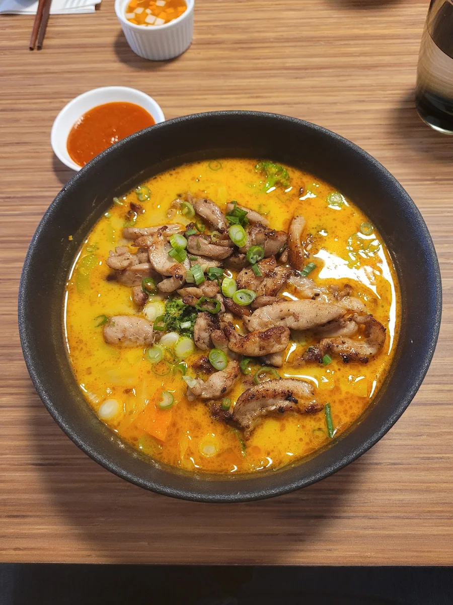 Coconut Curry Chicken Noodle Soup, Chats Vietnamese