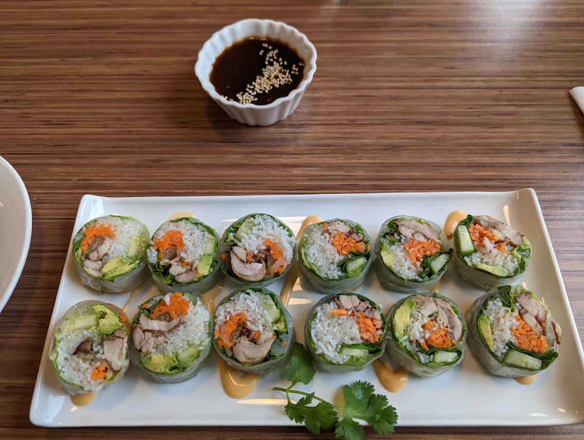 Roasted Duck Rice Paper Rolls, Chats Vietnamese