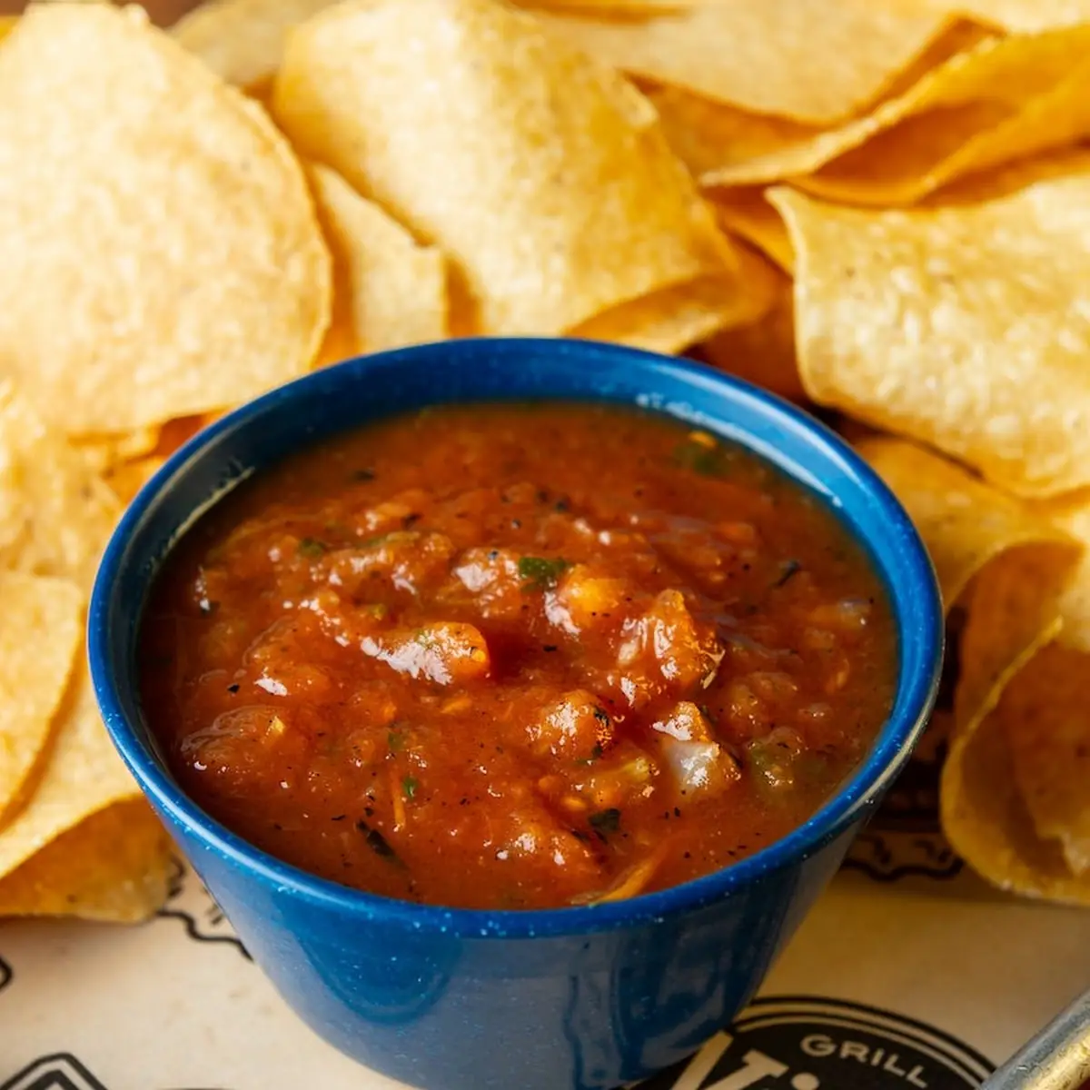 Tortilla Chips with Queso Salsa