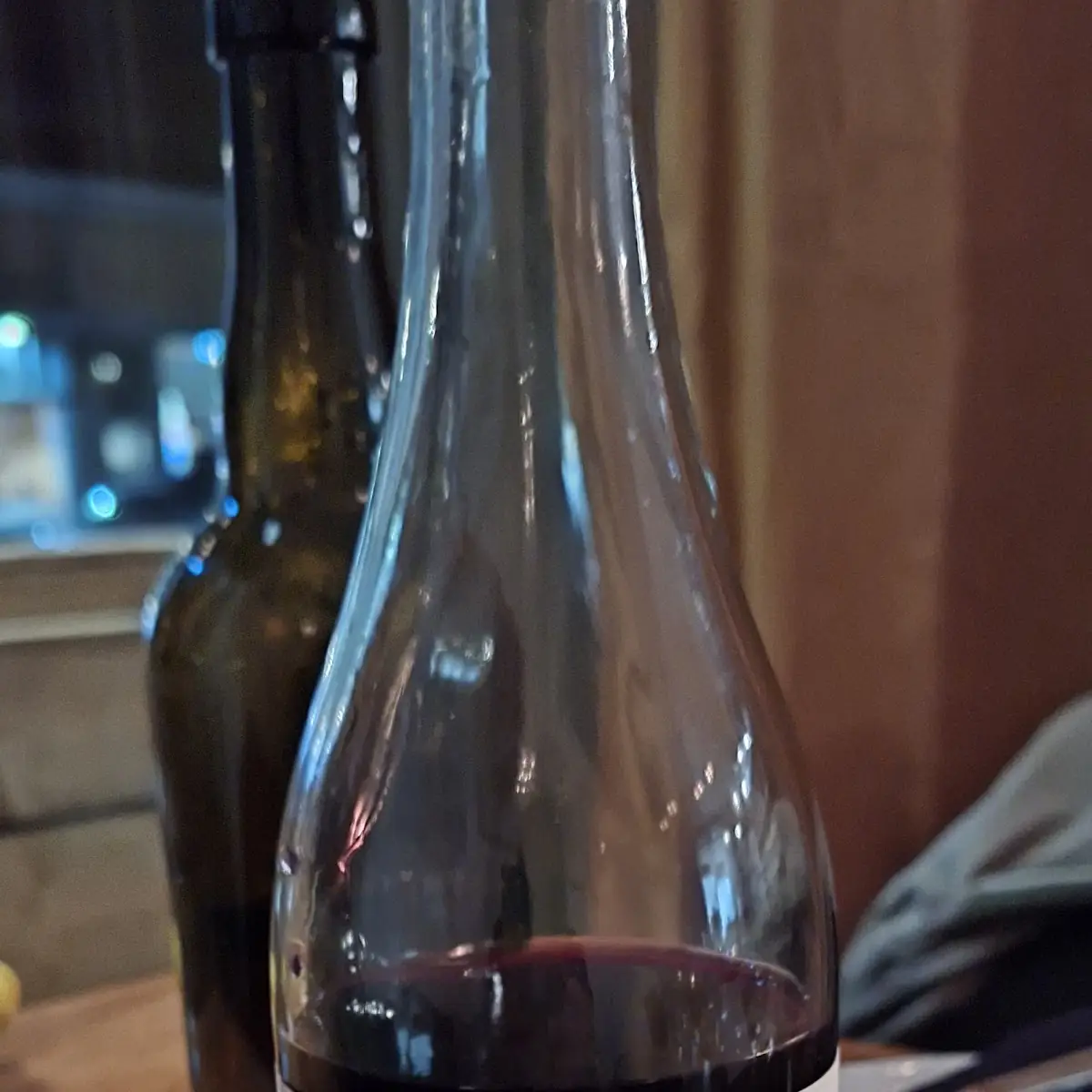 Vin Rouge, Comptoir Moutarde