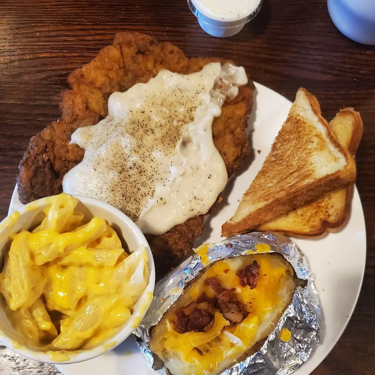 Chicken Fried Steak with Mac-N-Cheese