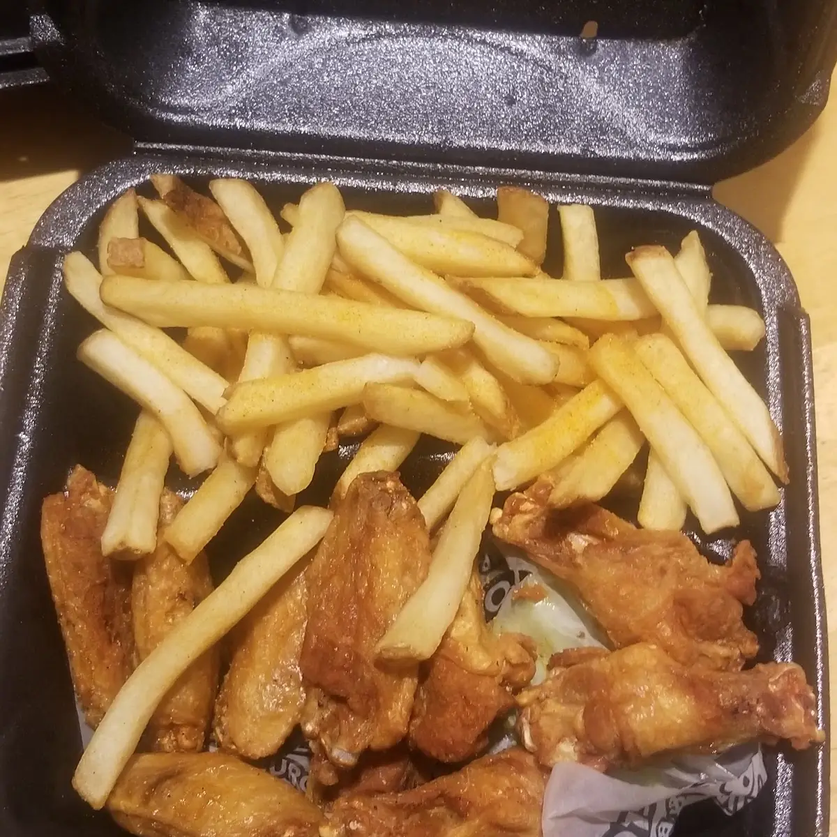 Plain Wings with Fries