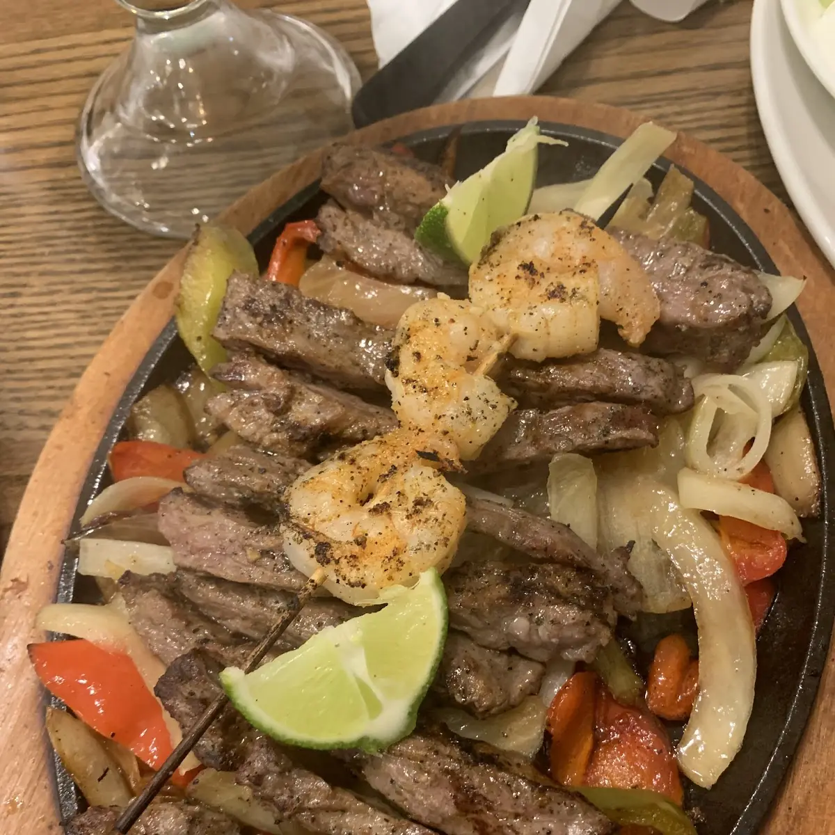 Steak Fajitas De Camaron