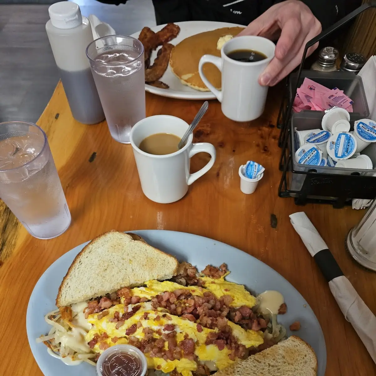 Steak Egg Bogel