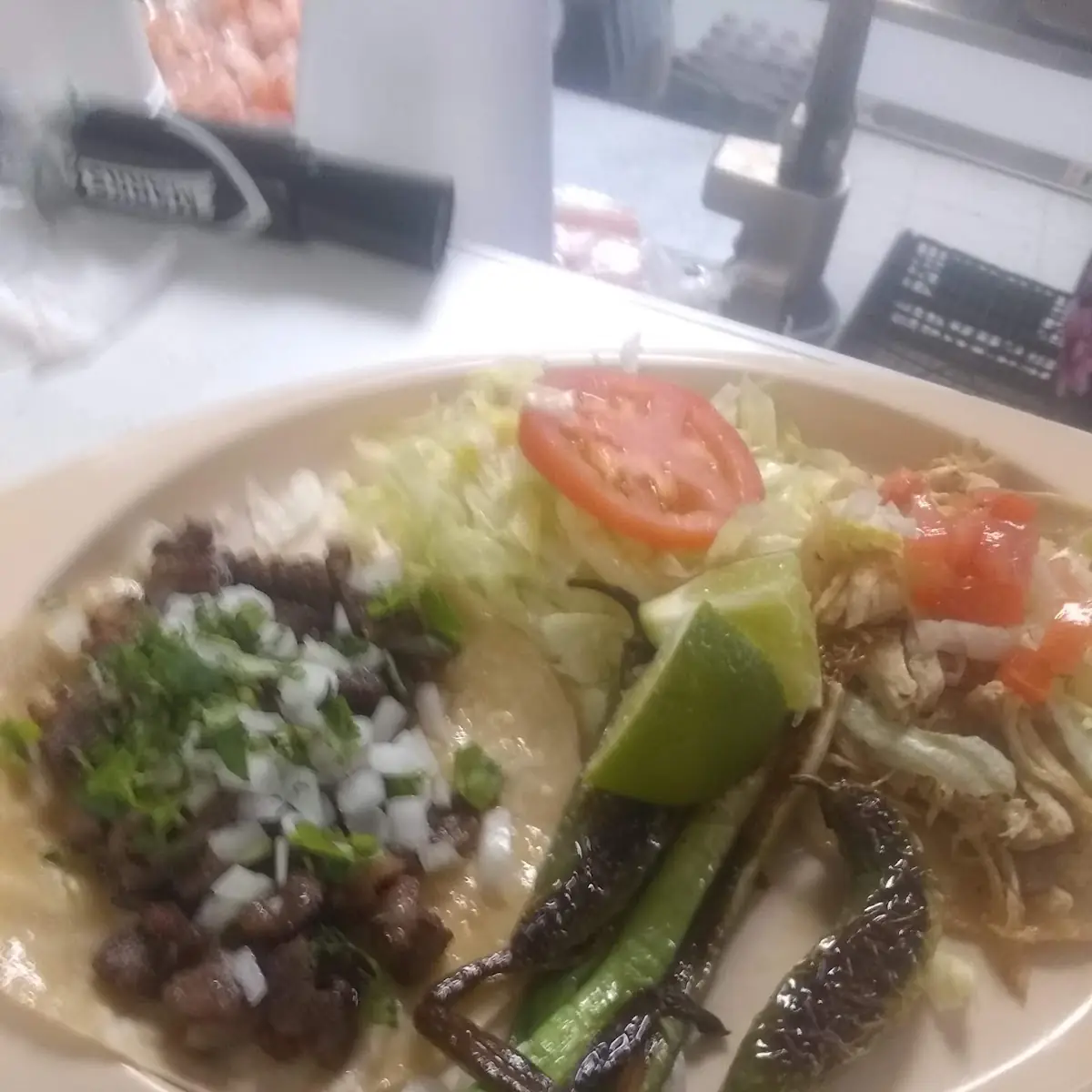 Tacos de Asada Y Pollo
