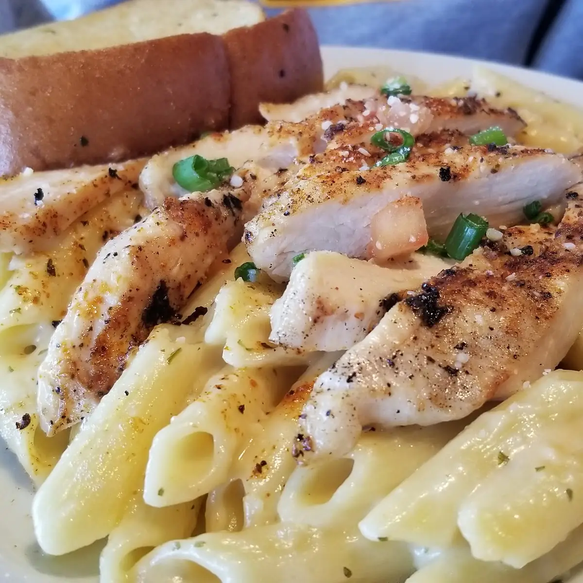 Chicken Alfredo
