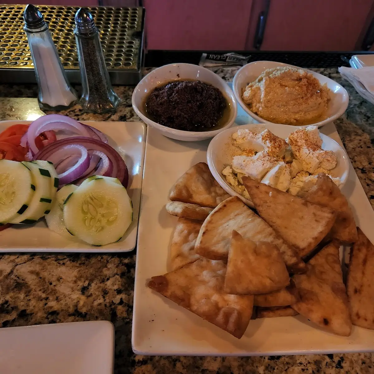 Hummus Plate