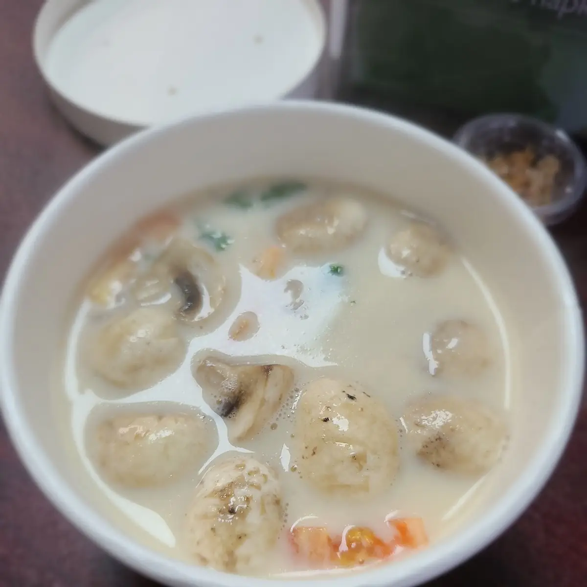 Tom Kha