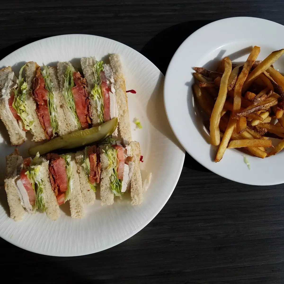 Club Sandwich & Fries
