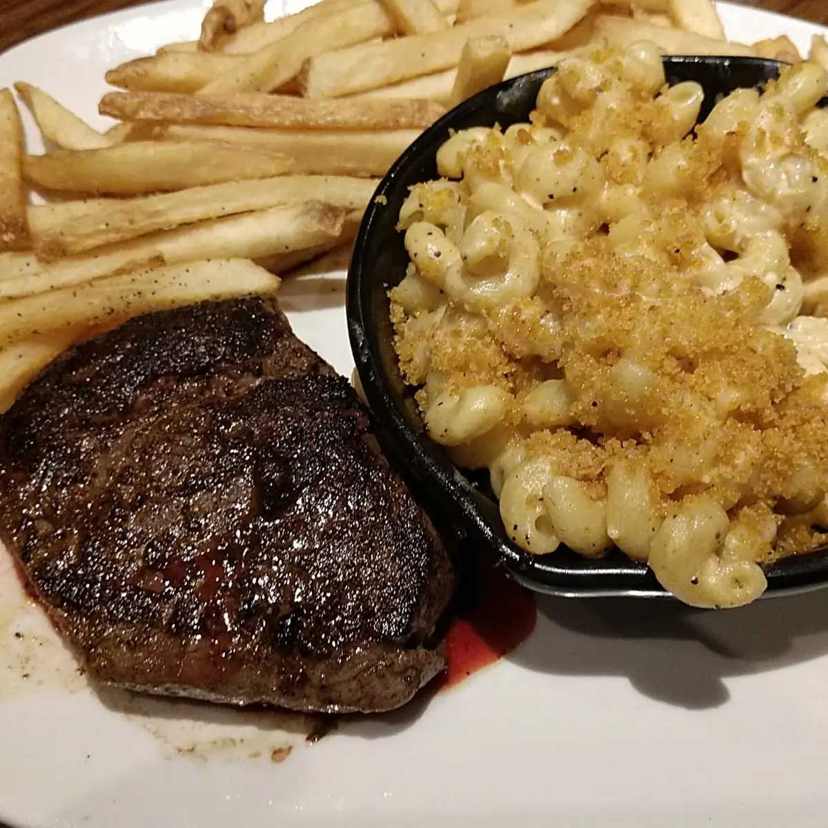 Mac an Cheese Lobster with Steak Steamed Veggies