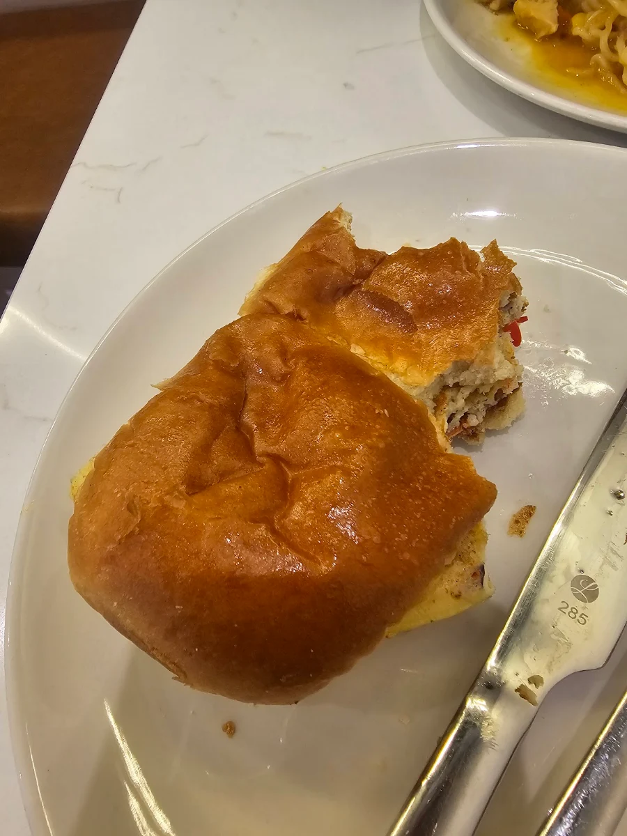 Bun Omelette, Chai Coffee Company