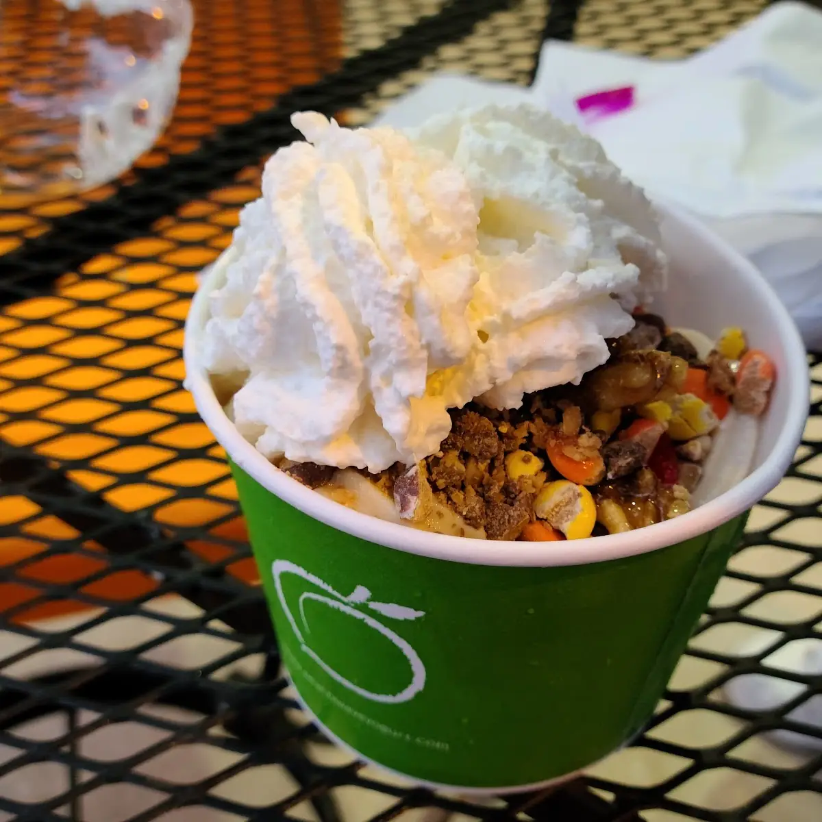 Frozen Yogurt with Toppings