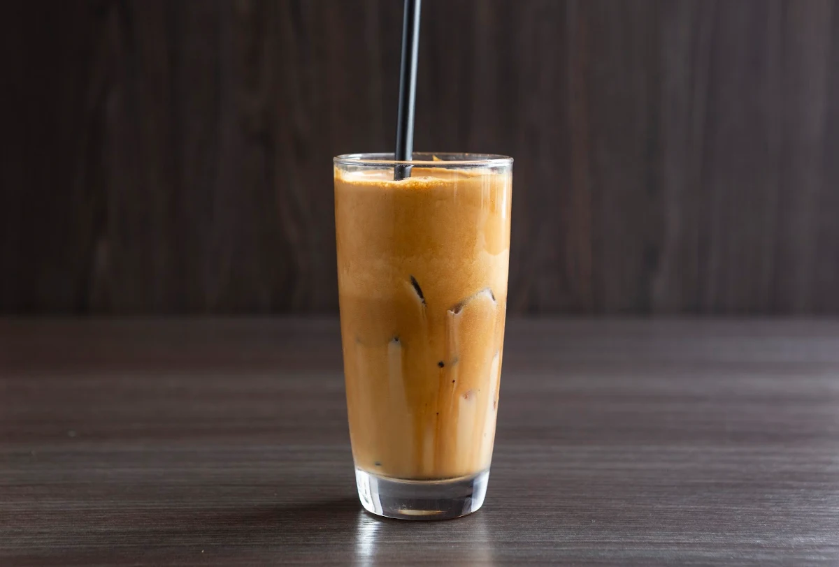 Café Frappé Nescafé, Petinos