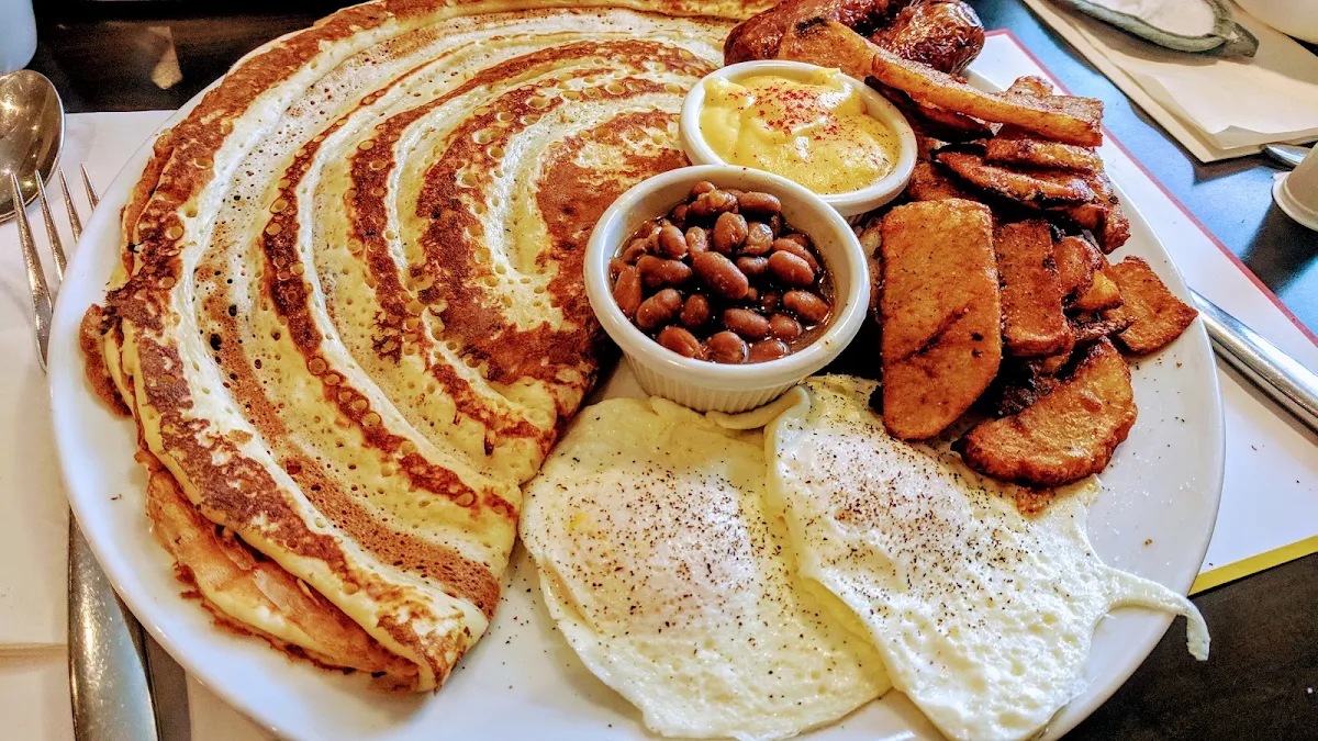 Plat Combo, Petinos