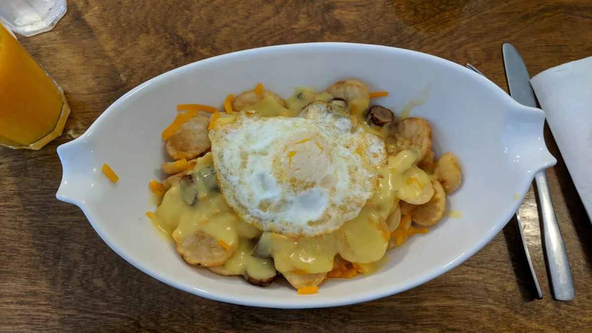 Beener's Breakfast Poutine