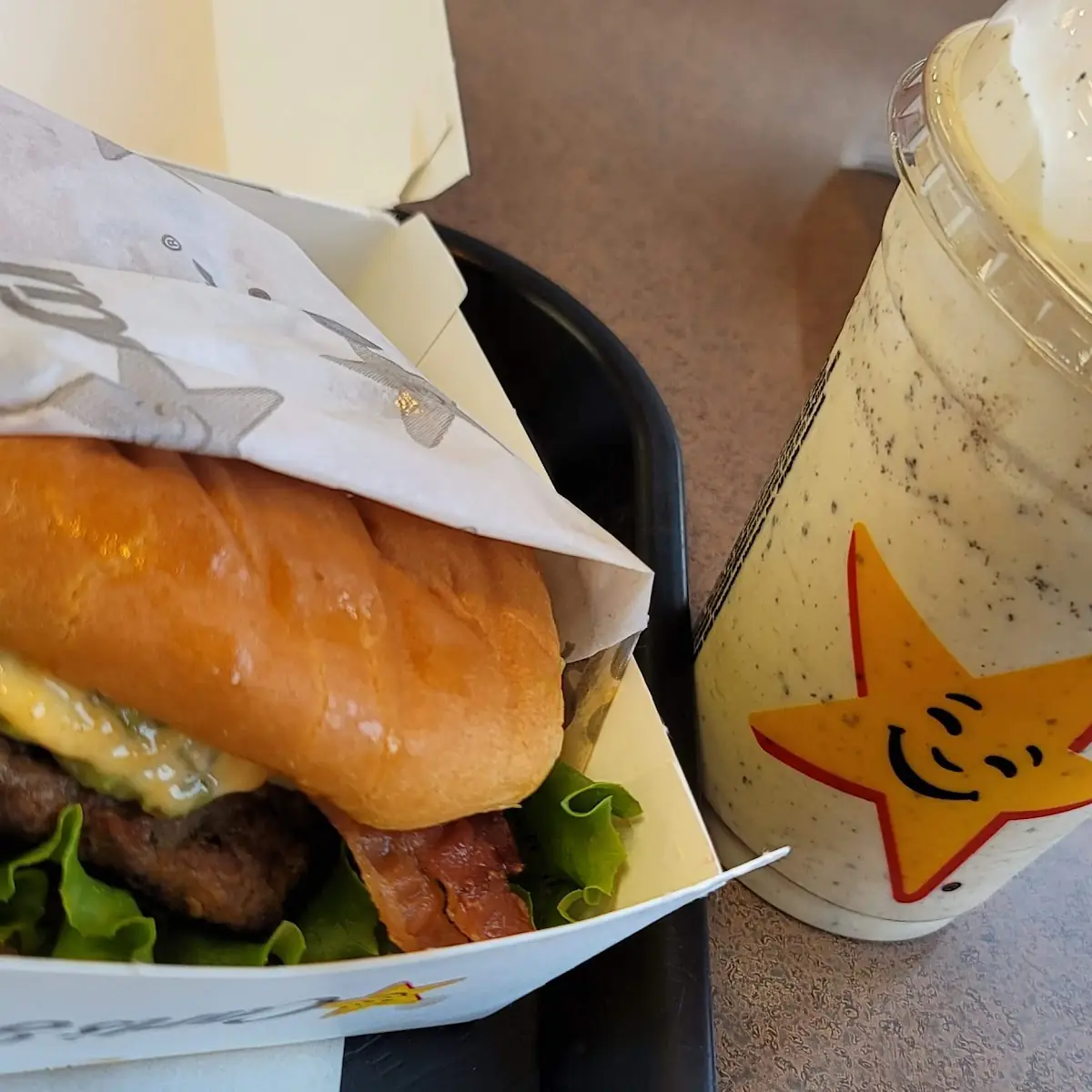 Guacamole Burger & Oreo Shake