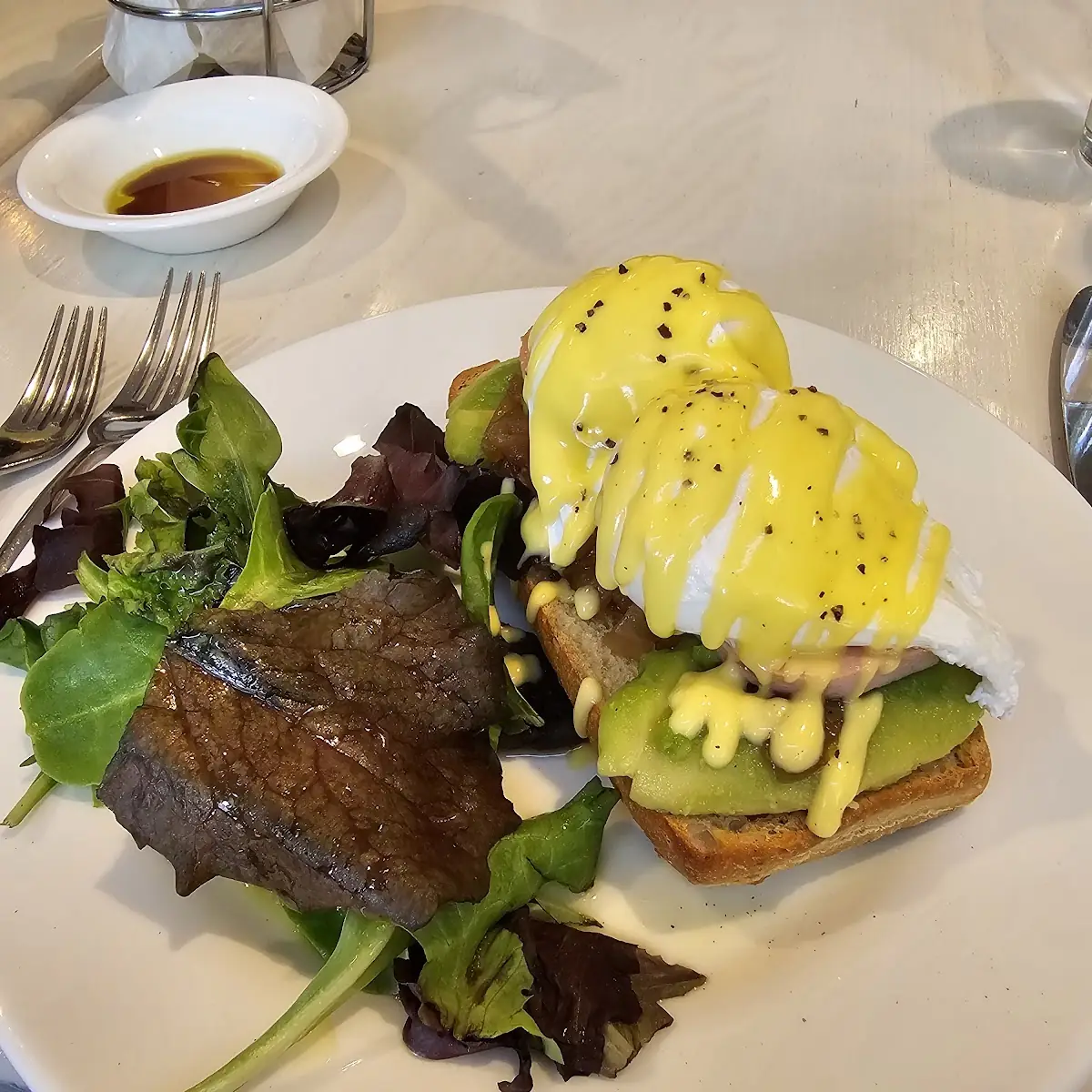 Eggs Benedict