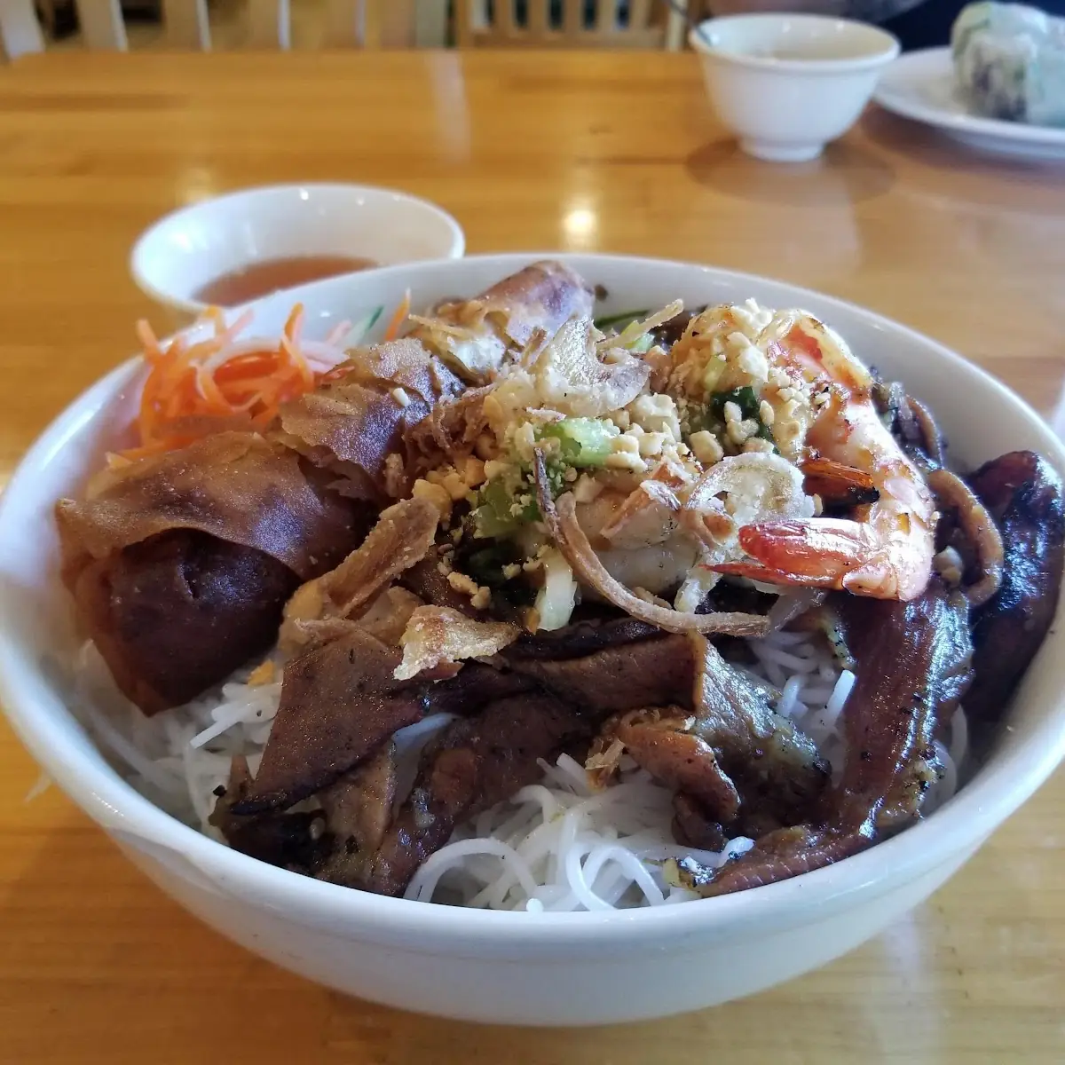 Bun DAC Biet Cha Gio Tom Thit Nuong - Vermicelli Special